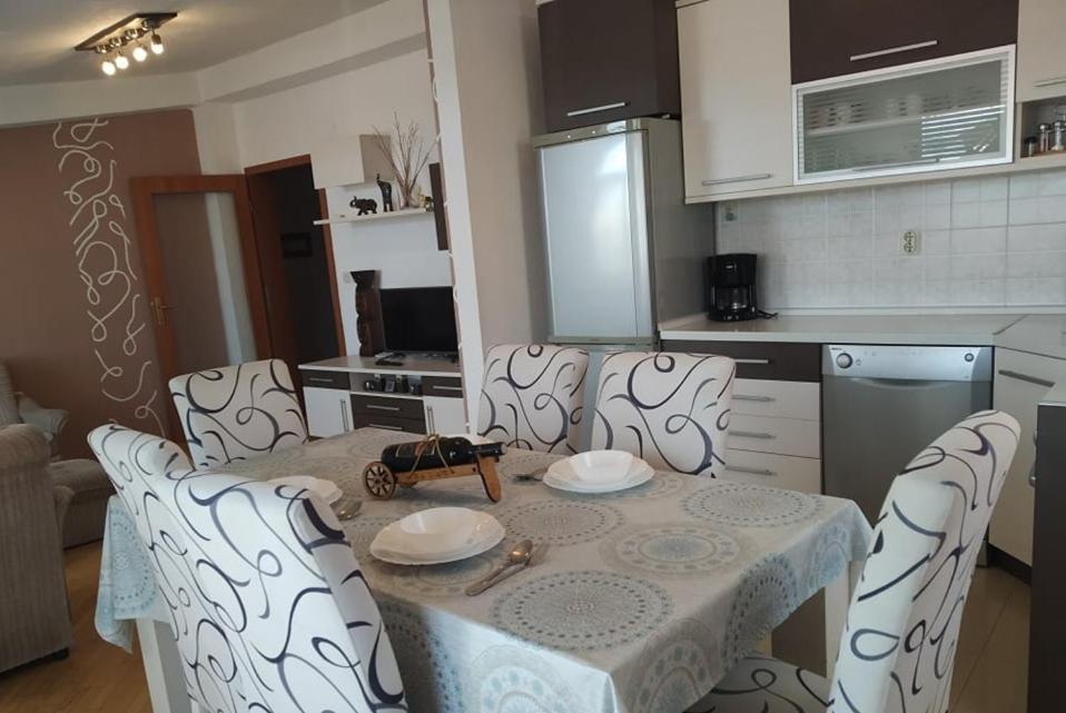 Kalan Apartment Ohrid Bagian luar foto