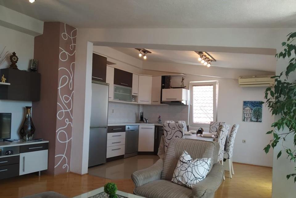 Kalan Apartment Ohrid Bagian luar foto